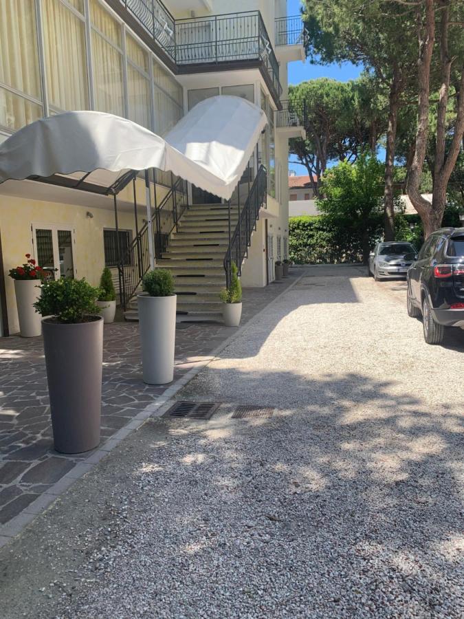 Hotel Augustus Milano Marittima Eksteriør billede
