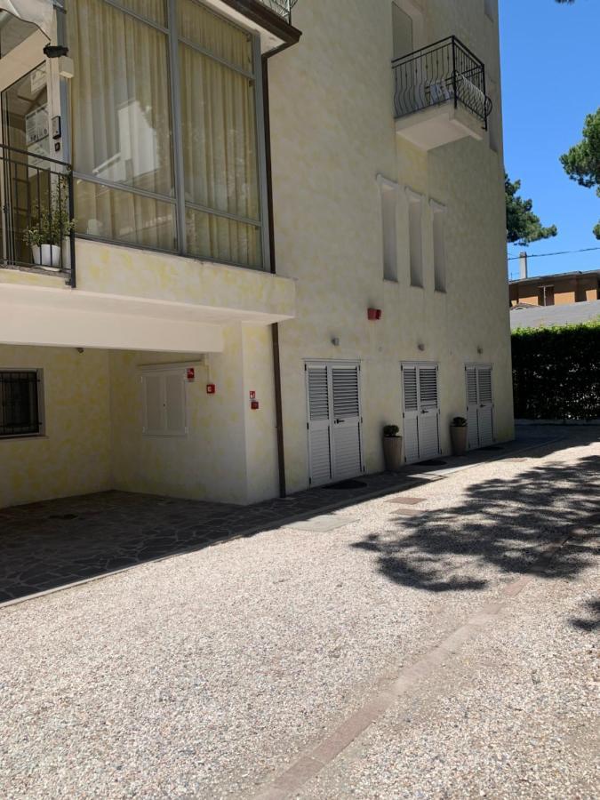 Hotel Augustus Milano Marittima Eksteriør billede