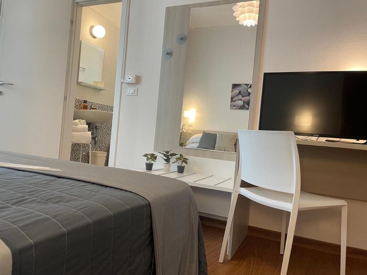 Hotel Augustus Milano Marittima Eksteriør billede