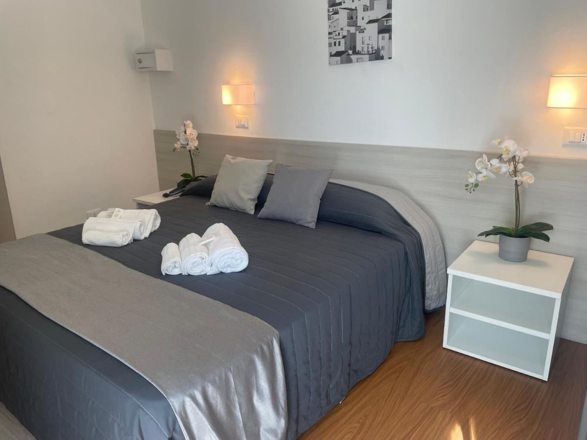 Hotel Augustus Milano Marittima Eksteriør billede