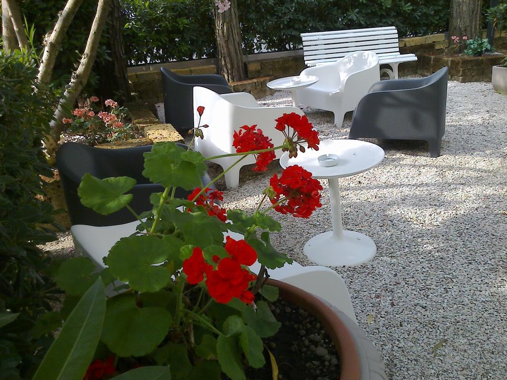Hotel Augustus Milano Marittima Eksteriør billede