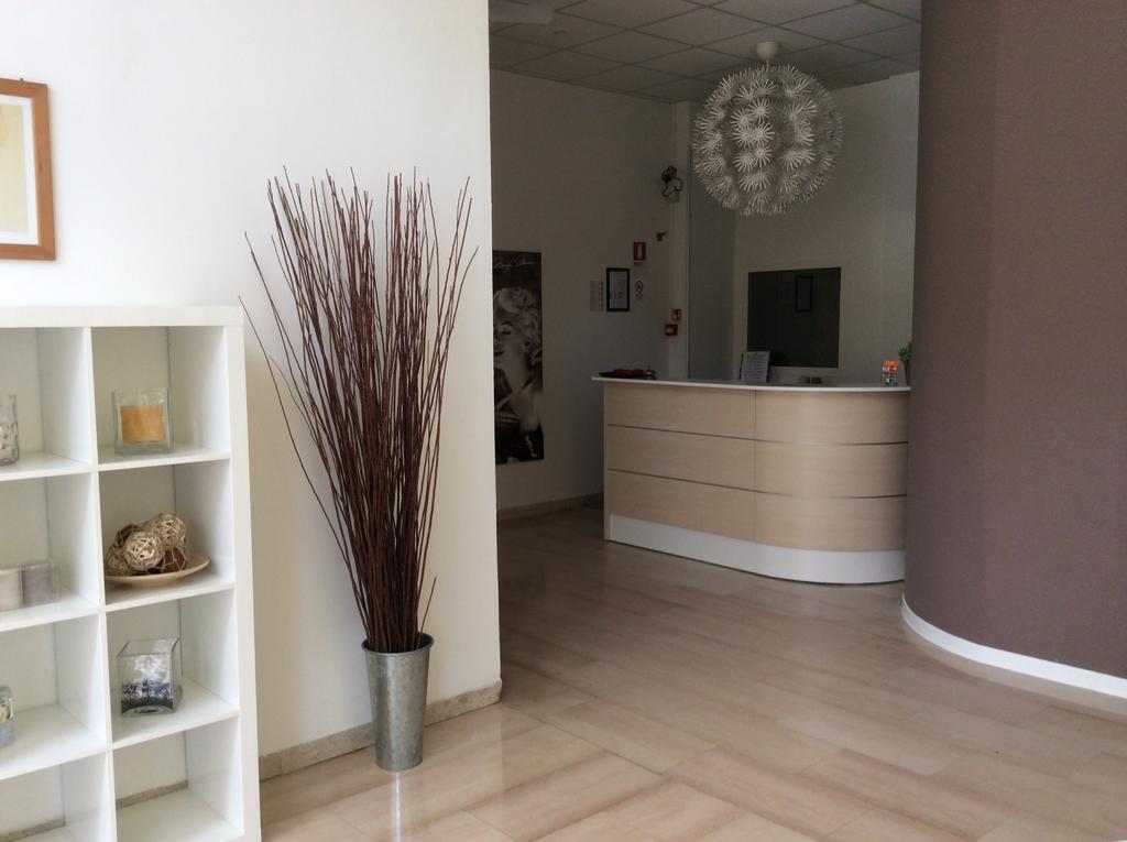 Hotel Augustus Milano Marittima Eksteriør billede