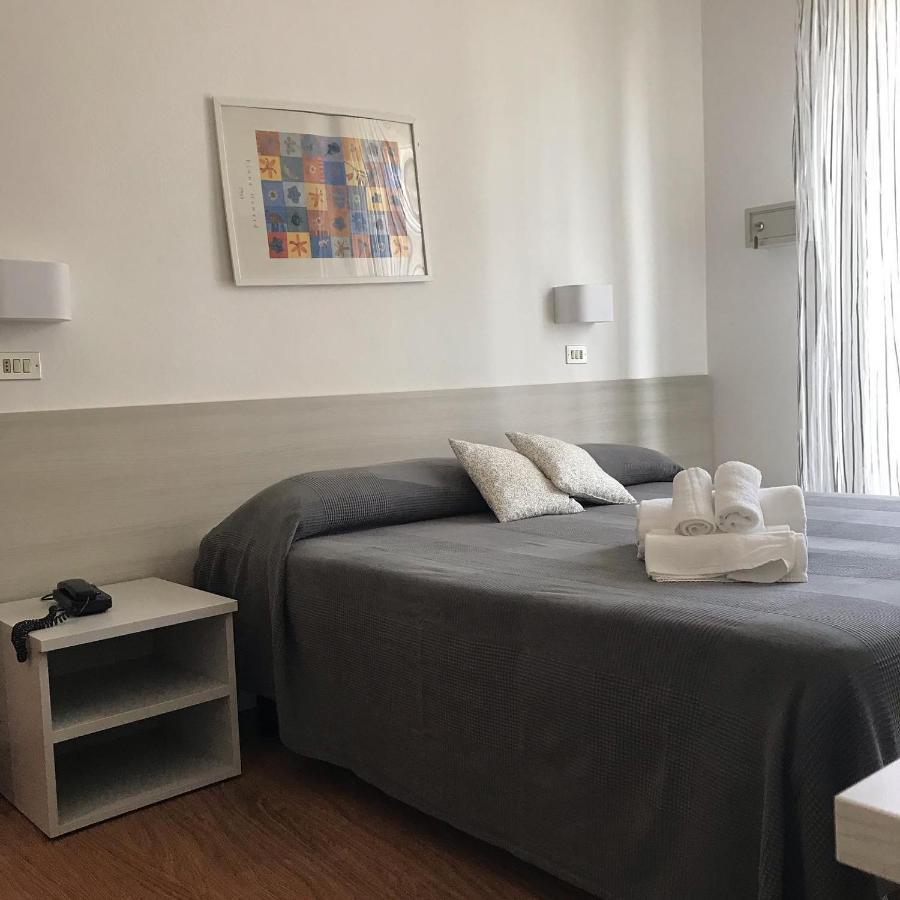 Hotel Augustus Milano Marittima Eksteriør billede